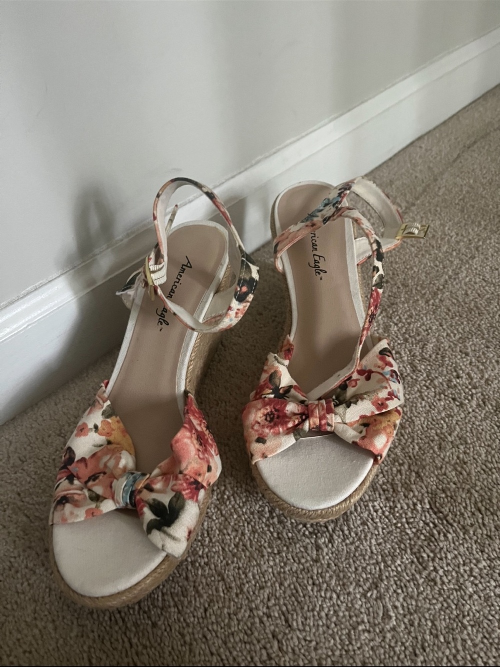 American Eagle Floral Bow Espadrille 7 Wedge Sandals - Cream/Pink